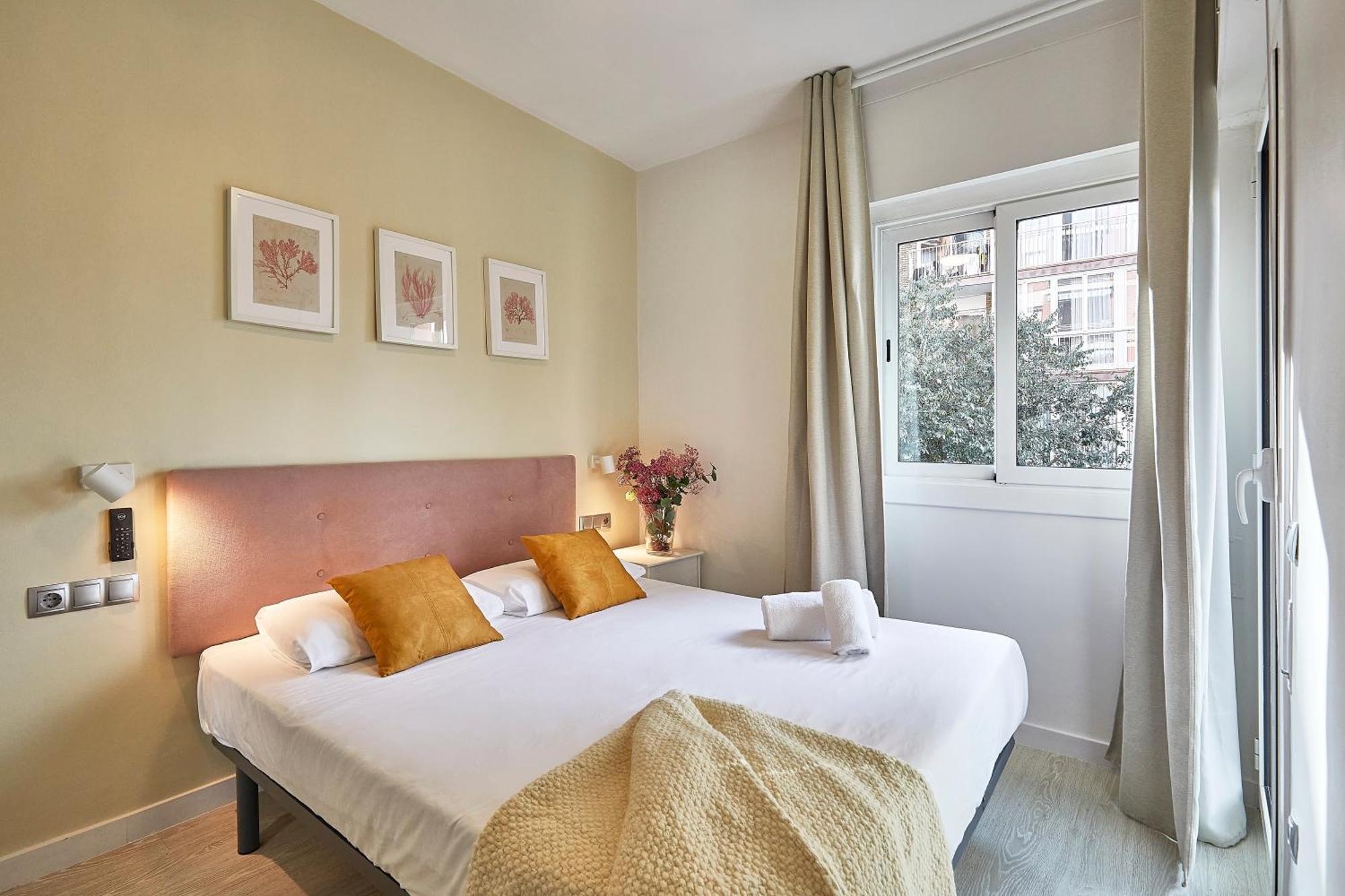 Апартаменты Bbarcelona Modern Eixample Flat Экстерьер фото